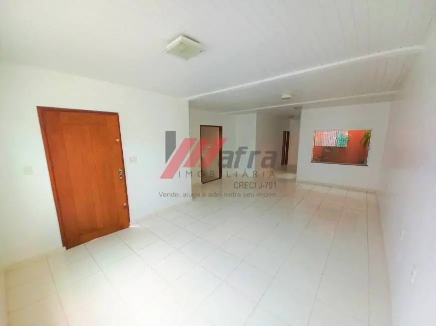 Foto 1 de Casa com 3 Quartos para alugar, 156m² em Parque Verde, Belém