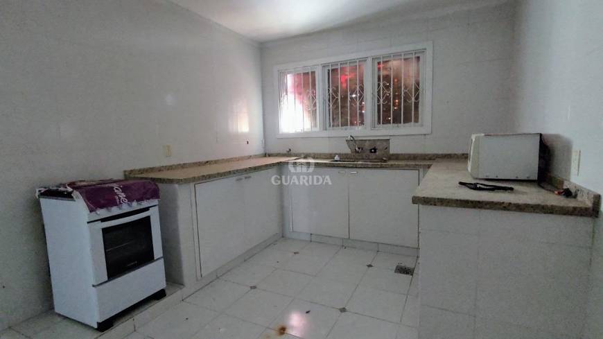 Foto 3 de Casa com 4 Quartos para alugar, 550m² em Medianeira, Porto Alegre