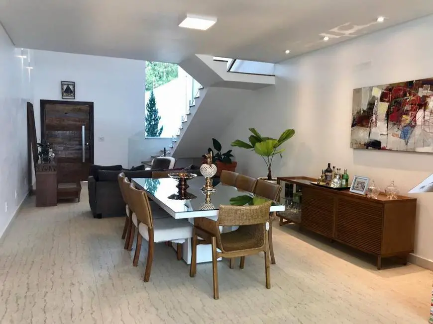 Foto 3 de Casa de Condomínio com 3 Quartos à venda, 250m² em Centro, Cruzeiro