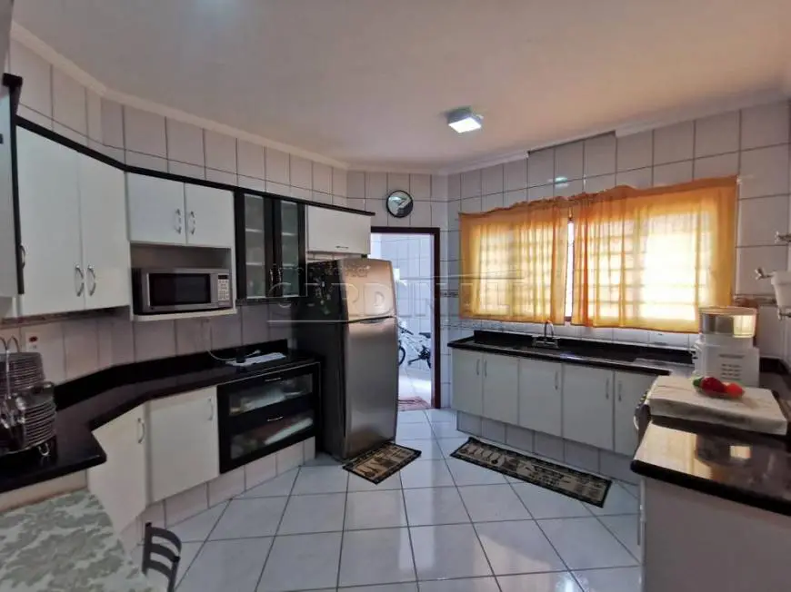 Foto 4 de Casa de Condomínio com 3 Quartos para alugar, 323m² em Jardim dos Flamboyants, Araraquara