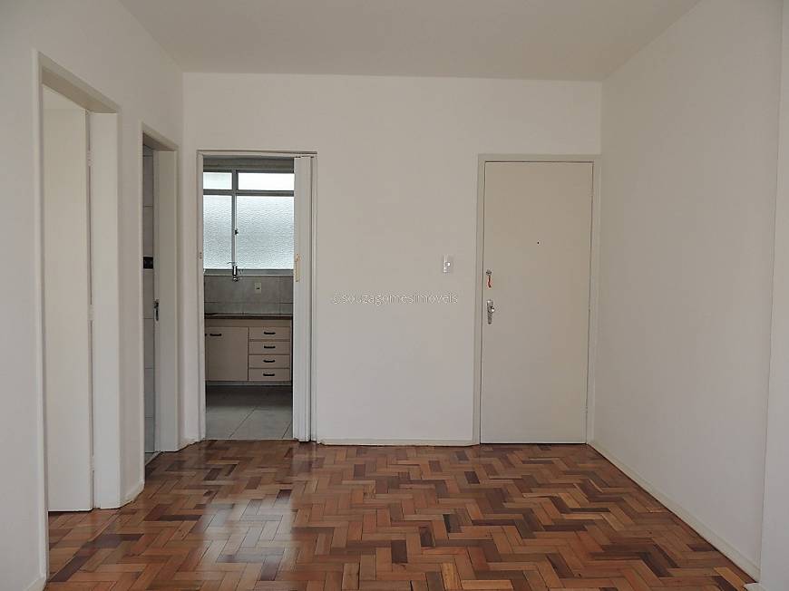 Foto 3 de Apartamento com 1 Quarto para alugar, 38m² em Centro, Juiz de Fora