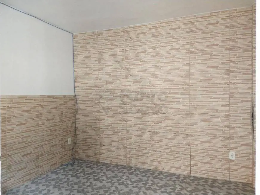Foto 1 de Apartamento com 1 Quarto para alugar, 10m² em Fragata, Pelotas