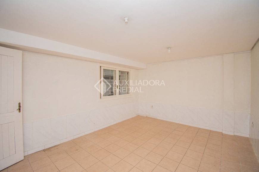 Foto 1 de Apartamento com 1 Quarto para alugar, 32m² em Vila Jardim, Porto Alegre