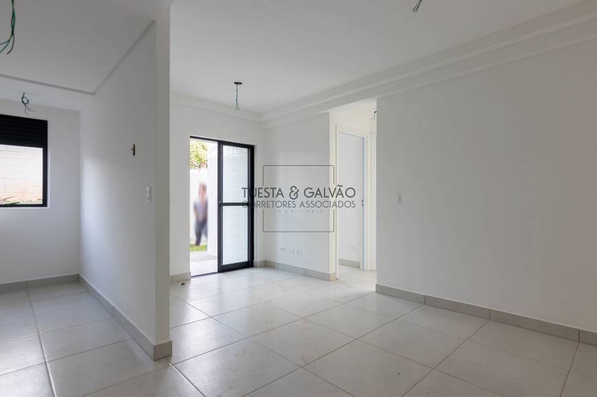 Foto 1 de Apartamento com 2 Quartos à venda, 60m² em Fazendinha, Curitiba