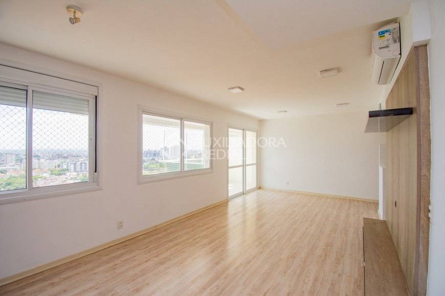 Foto 4 de Apartamento com 2 Quartos para alugar, 93m² em Jardim Europa, Porto Alegre