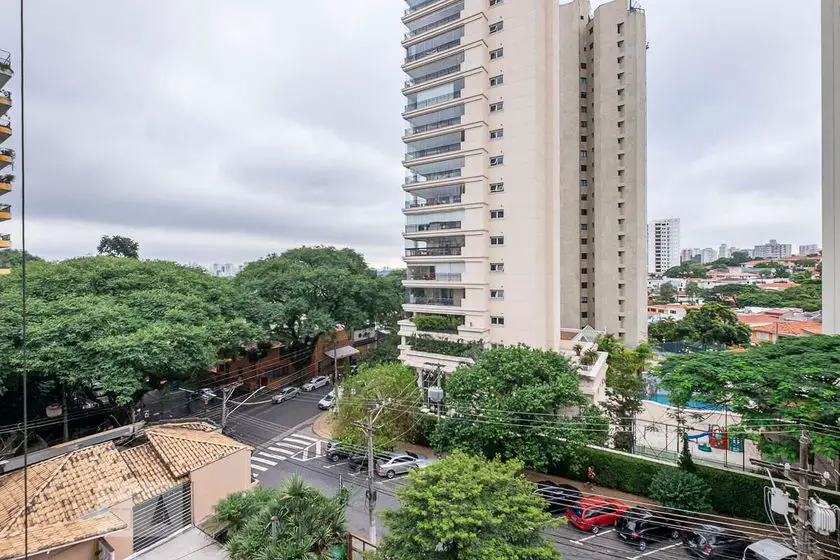 Foto 5 de Apartamento com 2 Quartos para alugar, 68m² em Vila Madalena, São Paulo
