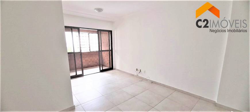 Foto 1 de Apartamento com 3 Quartos à venda, 70m² em Jardim Armacao, Salvador