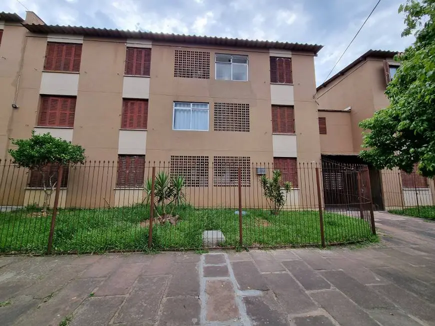 Foto 1 de Apartamento com 3 Quartos à venda, 61m² em Parque dos Maias, Porto Alegre
