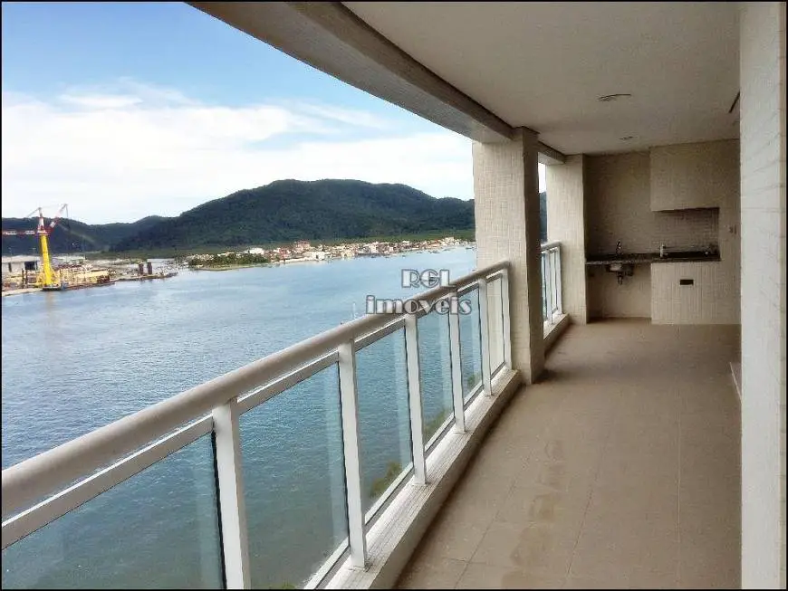 Foto 1 de Apartamento com 3 Quartos para alugar, 189m² em Ponta da Praia, Santos