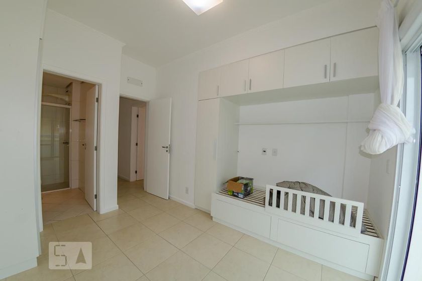 Foto 3 de Apartamento com 3 Quartos para alugar, 110m² em Rio Tavares, Florianópolis
