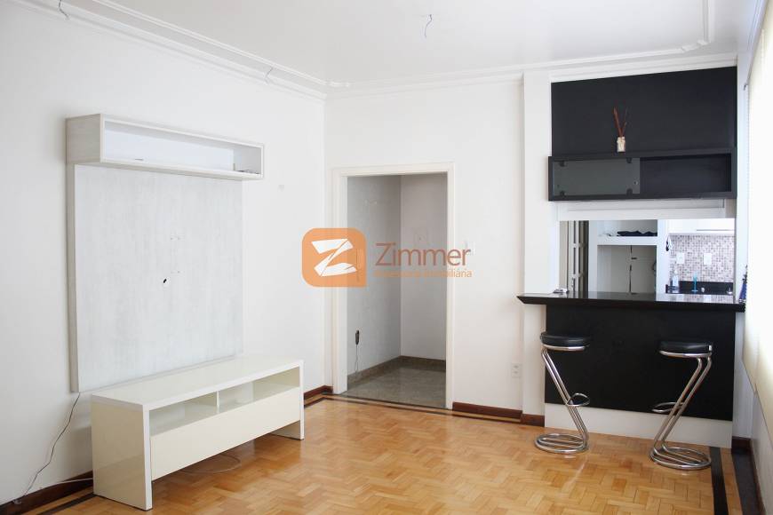 Foto 3 de Apartamento com 3 Quartos para alugar, 99m² em Santa Cecília, Porto Alegre