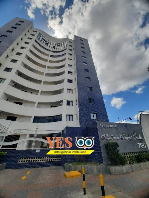 Foto 1 de Apartamento com 3 Quartos para alugar, 98m² em Santa Mônica, Feira de Santana