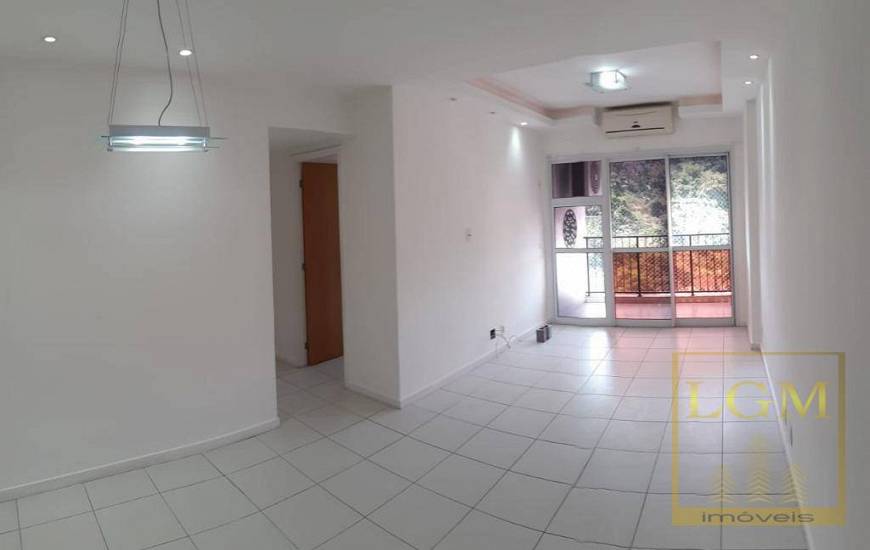 Foto 1 de Apartamento com 3 Quartos para alugar, 90m² em Santa Rosa, Niterói