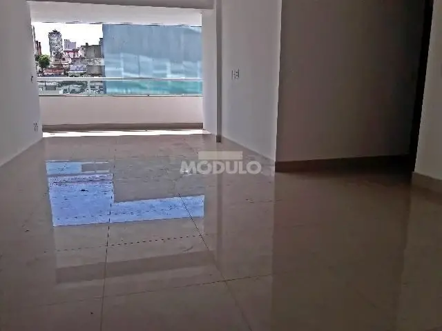 Foto 3 de Apartamento com 3 Quartos para alugar, 120m² em Saraiva, Uberlândia