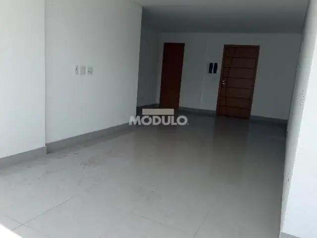 Foto 5 de Apartamento com 3 Quartos para alugar, 120m² em Saraiva, Uberlândia