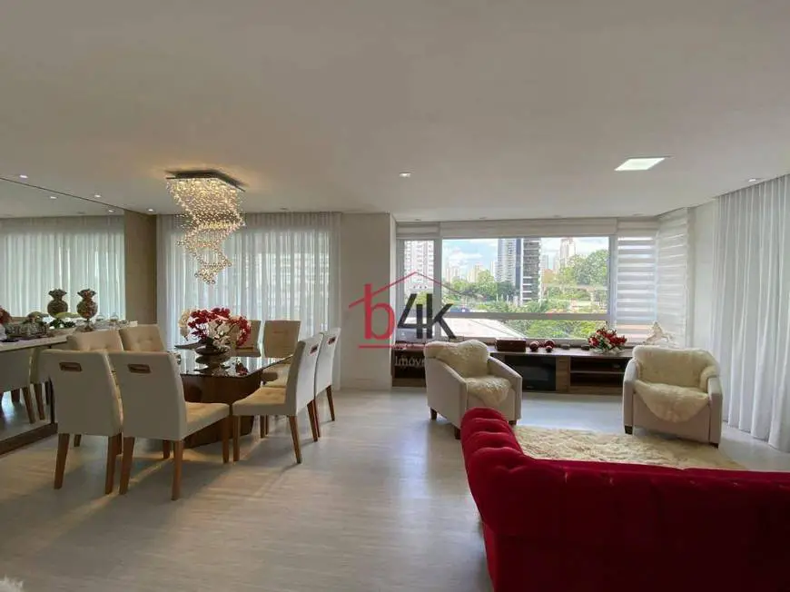 Foto 1 de Apartamento com 4 Quartos para alugar, 225m² em Brooklin, São Paulo