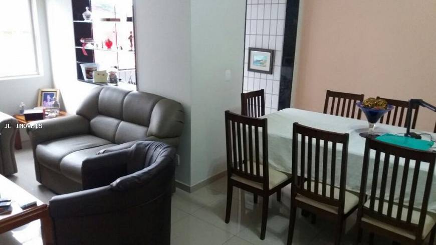 Foto 5 de Apartamento com 4 Quartos à venda, 136m² em Candelária, Natal