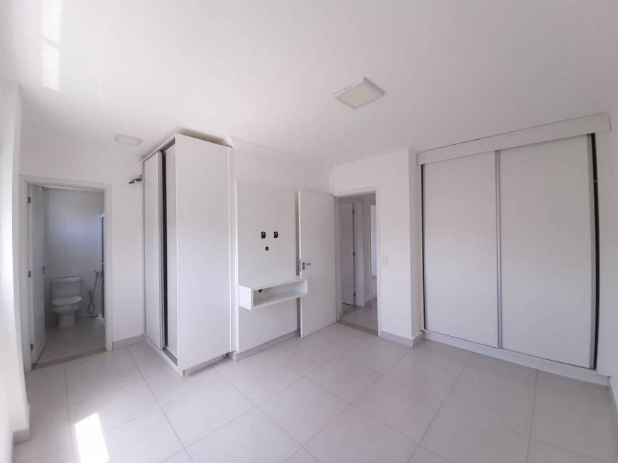 Foto 4 de Apartamento com 4 Quartos para alugar, 237m² em Santa Maria, Uberlândia