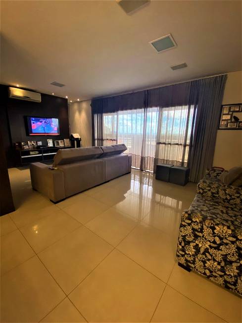 Foto 2 de Apartamento com 4 Quartos à venda, 166m² em Santa Rosa, Cuiabá