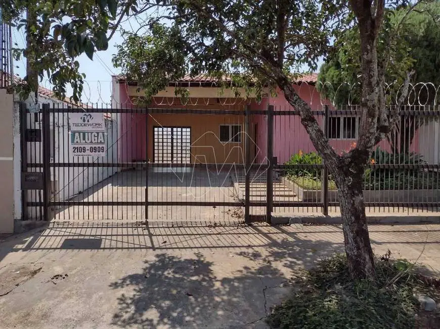Foto 1 de Casa com 2 Quartos para alugar, 130m² em Jardim Adalgisa, Araraquara