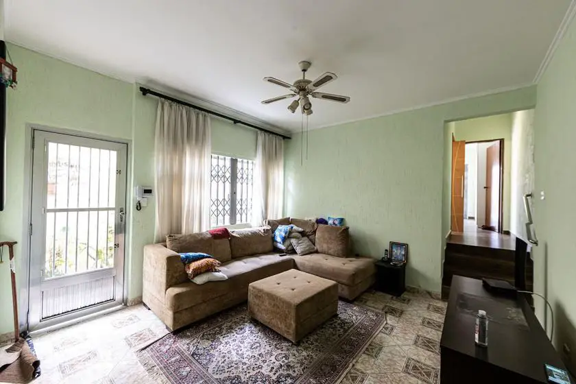 Foto 1 de Casa com 2 Quartos para alugar, 201m² em Vila Invernada, São Paulo