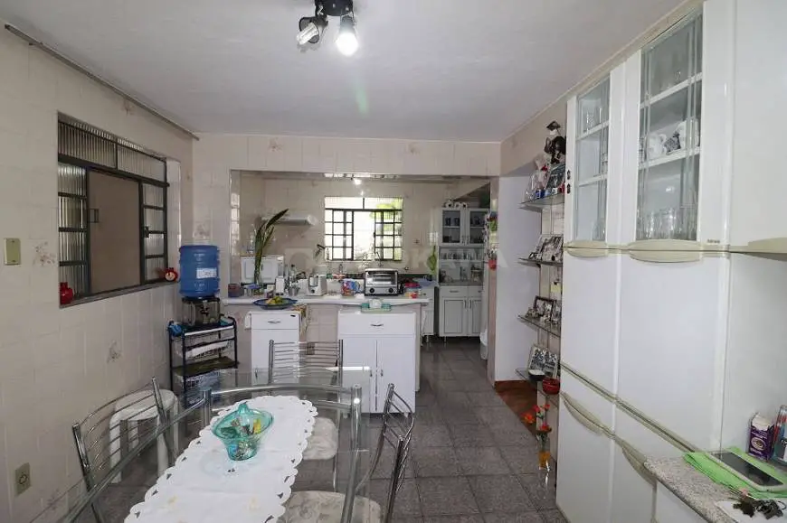 Foto 5 de Casa com 3 Quartos à venda, 255m² em Braz Cubas, Mogi das Cruzes