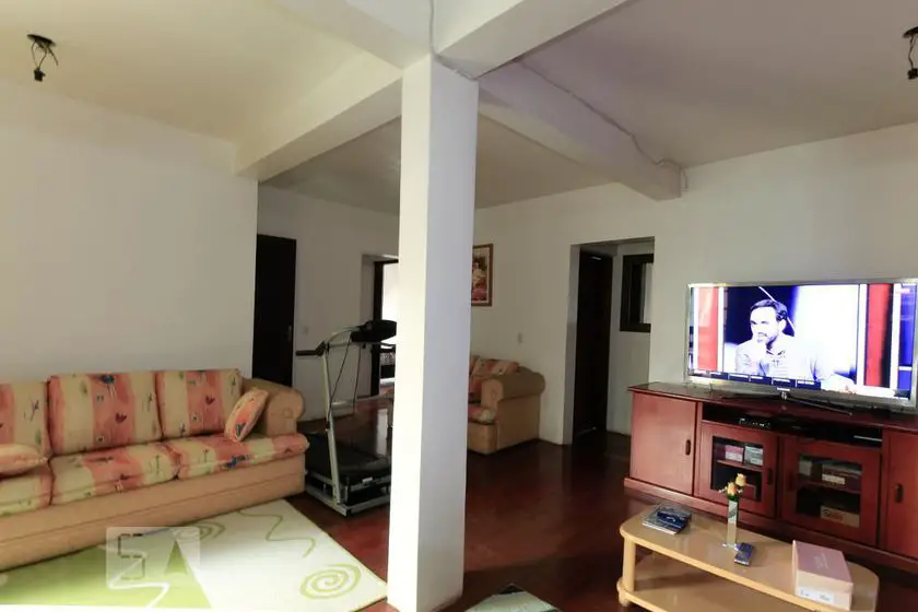 Foto 3 de Casa com 3 Quartos para alugar, 300m² em Cavalhada, Porto Alegre