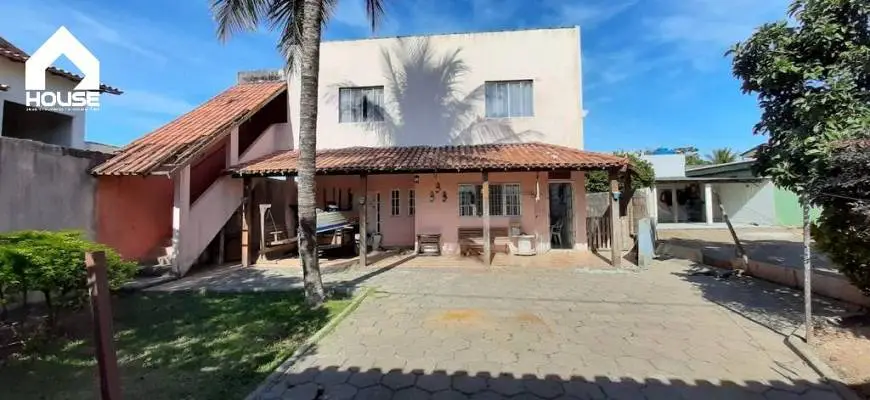 Foto 1 de Casa com 3 Quartos à venda, 240m² em Centro, Guarapari