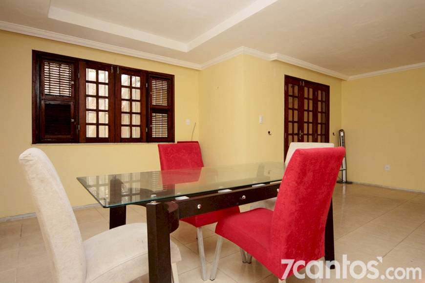 Foto 1 de Casa com 4 Quartos para alugar, 284m² em Papicu, Fortaleza