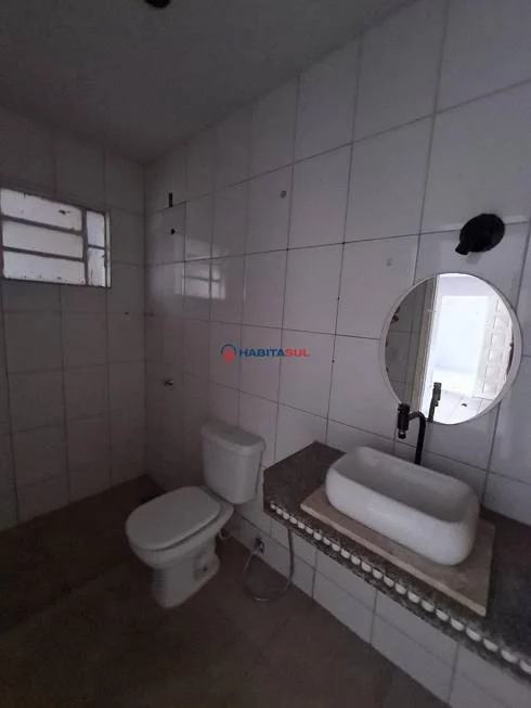 Foto 2 de Casa com 4 Quartos para alugar, 150m² em Setor Oeste, Goiânia