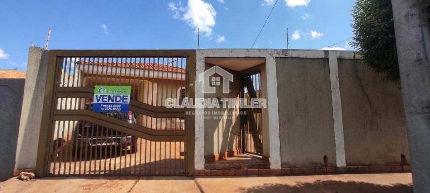 Foto 1 de Casa com 5 Quartos à venda, 267m² em Vila Planalto, Campo Grande