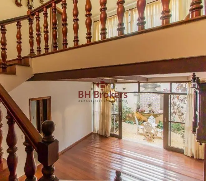 Foto 2 de Casa com 7 Quartos à venda, 560m² em Anchieta, Belo Horizonte