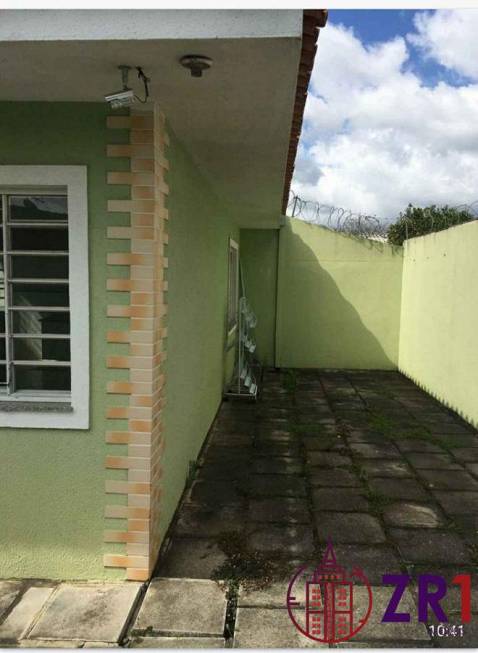 Foto 3 de Casa de Condomínio com 3 Quartos à venda, 73m² em Alto Boqueirão, Curitiba