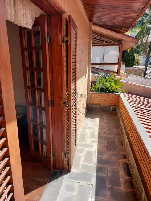 Foto 4 de Casa de Condomínio com 4 Quartos à venda, 360m² em Parque Residencial Aquarius, São José dos Campos