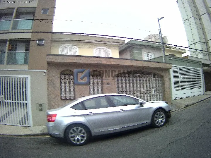 Foto 1 de Sobrado com 4 Quartos à venda, 259m² em Vila Scarpelli, Santo André