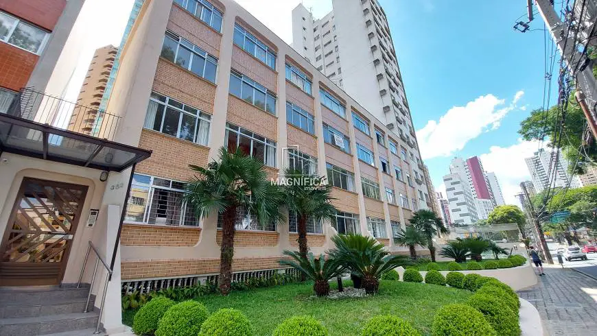 Foto 1 de Apartamento com 1 Quarto à venda, 89m² em Água Verde, Curitiba