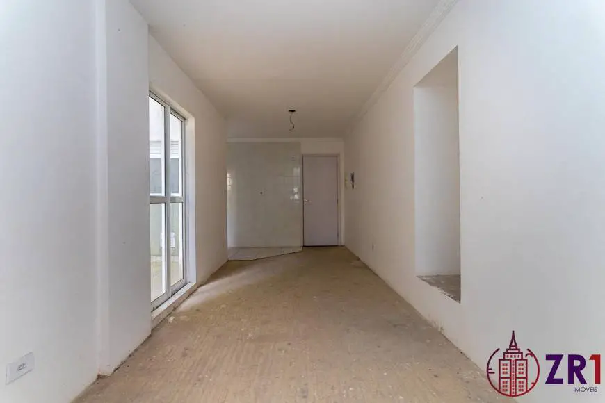 Foto 5 de Apartamento com 2 Quartos à venda, 48m² em Capão Raso, Curitiba