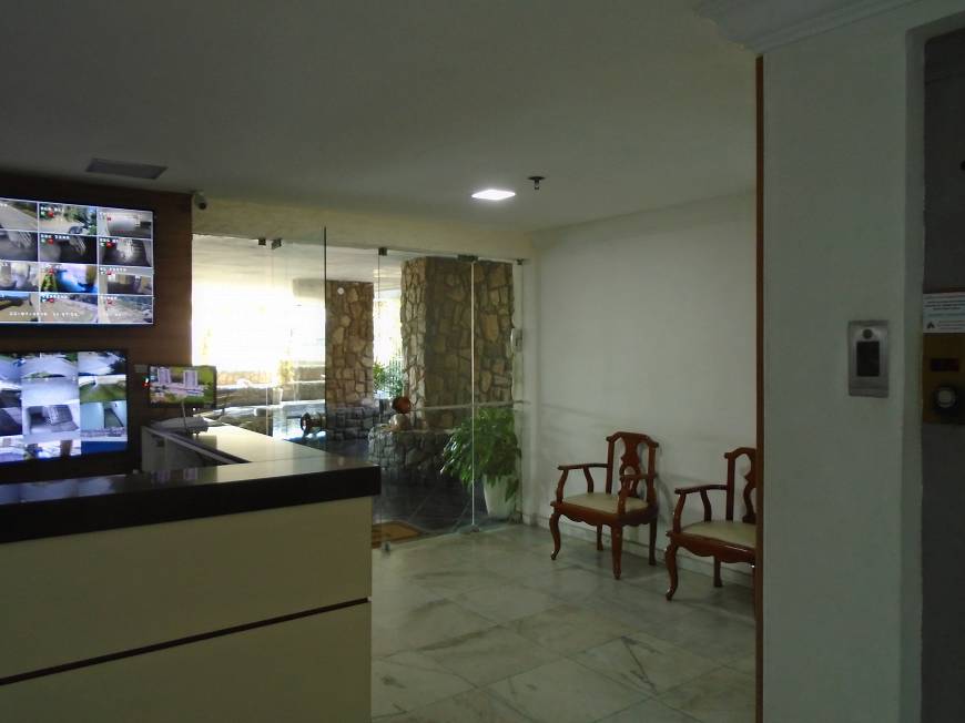 Foto 2 de Apartamento com 2 Quartos para alugar, 68m² em Engenhoca, Niterói