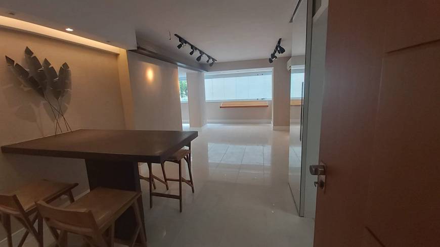 Foto 1 de Apartamento com 2 Quartos à venda, 100m² em Leblon, Rio de Janeiro