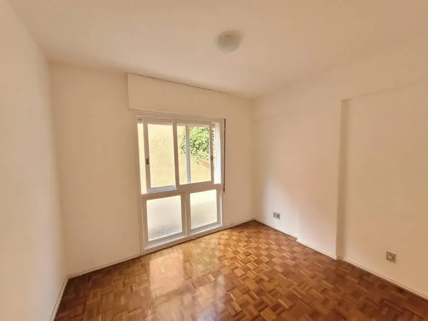 Foto 2 de Apartamento com 3 Quartos para alugar, 90m² em Bela Vista, Porto Alegre