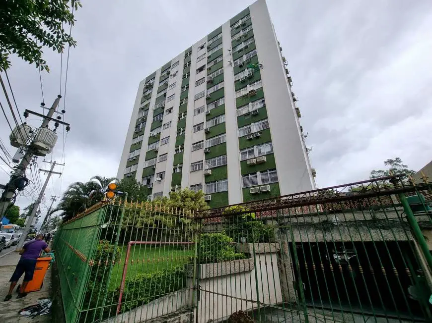 Foto 1 de Apartamento com 3 Quartos à venda, 55m² em Campo Grande, Rio de Janeiro