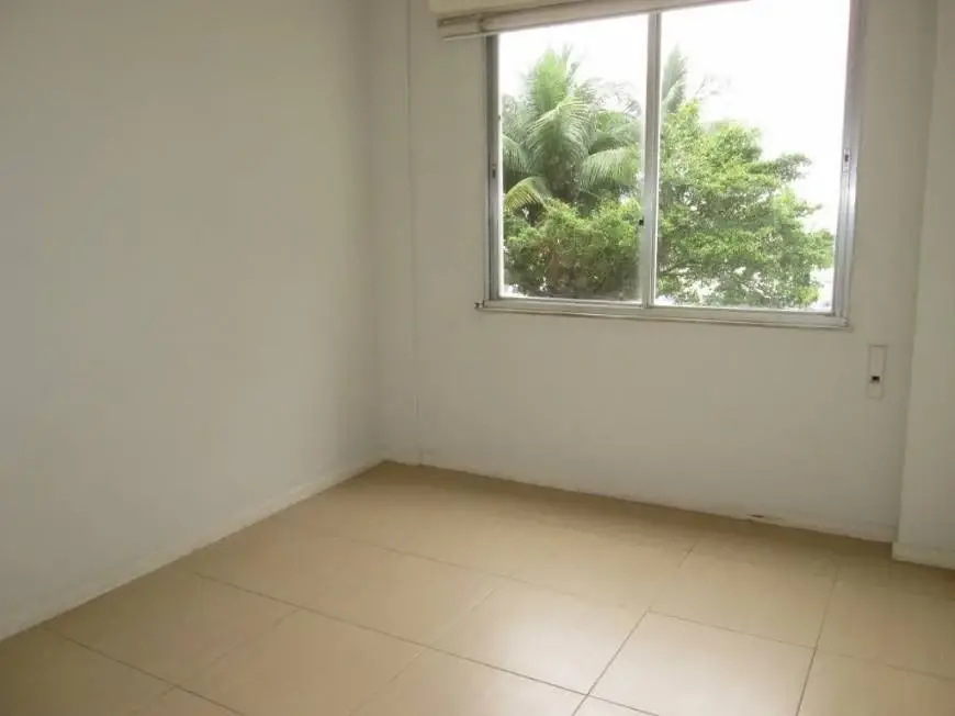 Foto 5 de Apartamento com 3 Quartos para alugar, 110m² em Leme, Rio de Janeiro