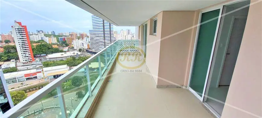 Foto 2 de Apartamento com 3 Quartos para alugar, 126m² em Loteamento Aquarius, Salvador