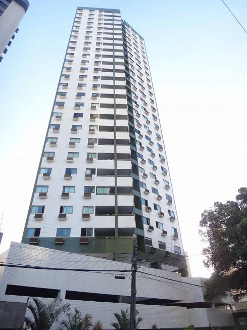 Foto 1 de Apartamento com 4 Quartos à venda, 123m² em Casa Amarela, Recife