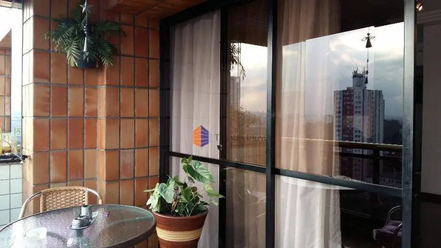 Foto 4 de Apartamento com 4 Quartos à venda, 204m² em Parque São Jorge, São Paulo