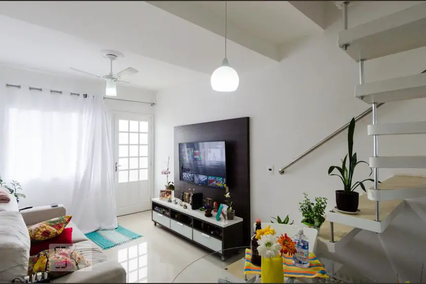 Foto 1 de Casa com 2 Quartos para alugar, 70m² em Nova Petrópolis, São Bernardo do Campo
