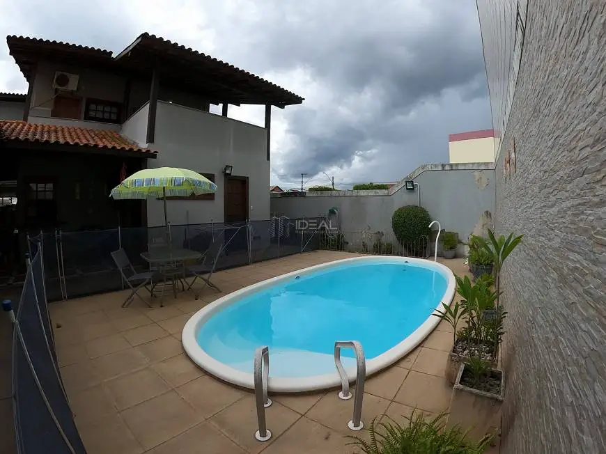 Foto 1 de Casa com 3 Quartos para venda ou aluguel, 397m² em Alphaville, Campos dos Goytacazes