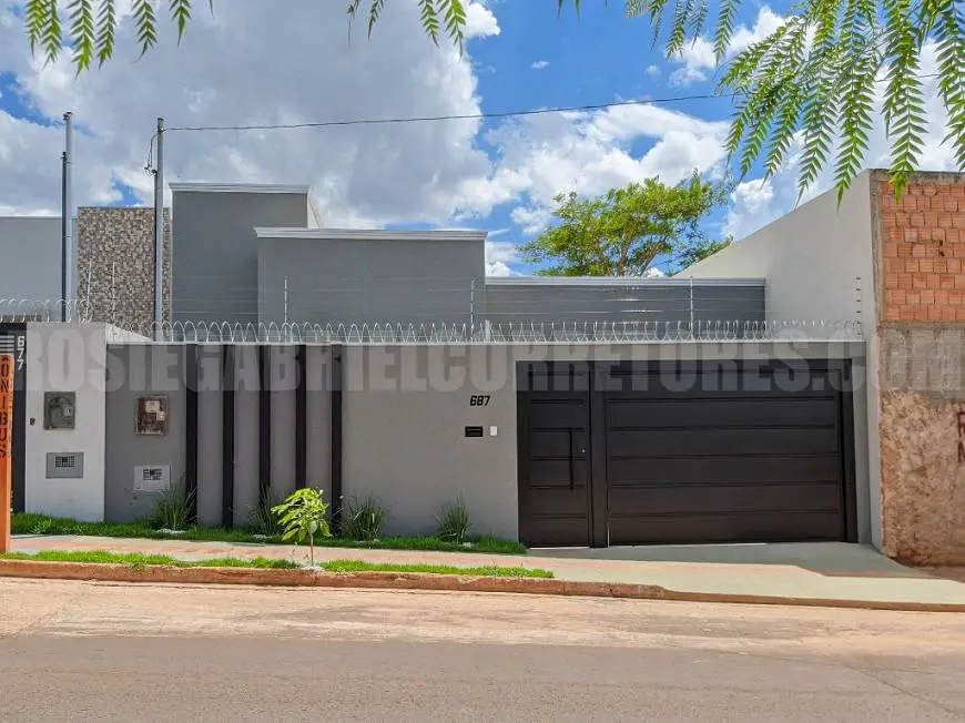 Foto 1 de Casa com 3 Quartos à venda, 111m² em Coronel Antonino, Campo Grande