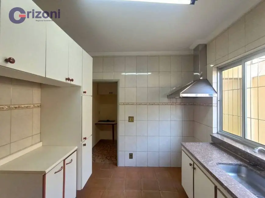 Foto 3 de Casa com 3 Quartos para alugar, 363m² em Jardim Brasil, Bauru