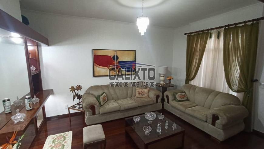 Foto 1 de Casa com 3 Quartos à venda, 195m² em Martins, Uberlândia